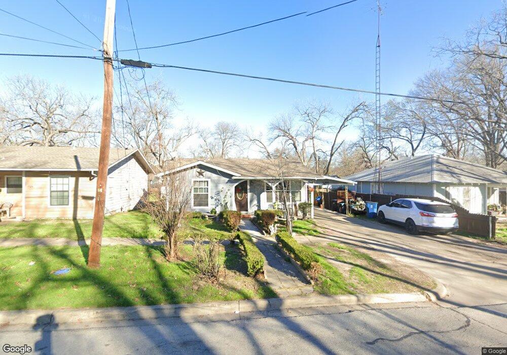 1522 W 6th Ave, Corsicana, TX 75110 - photo 1