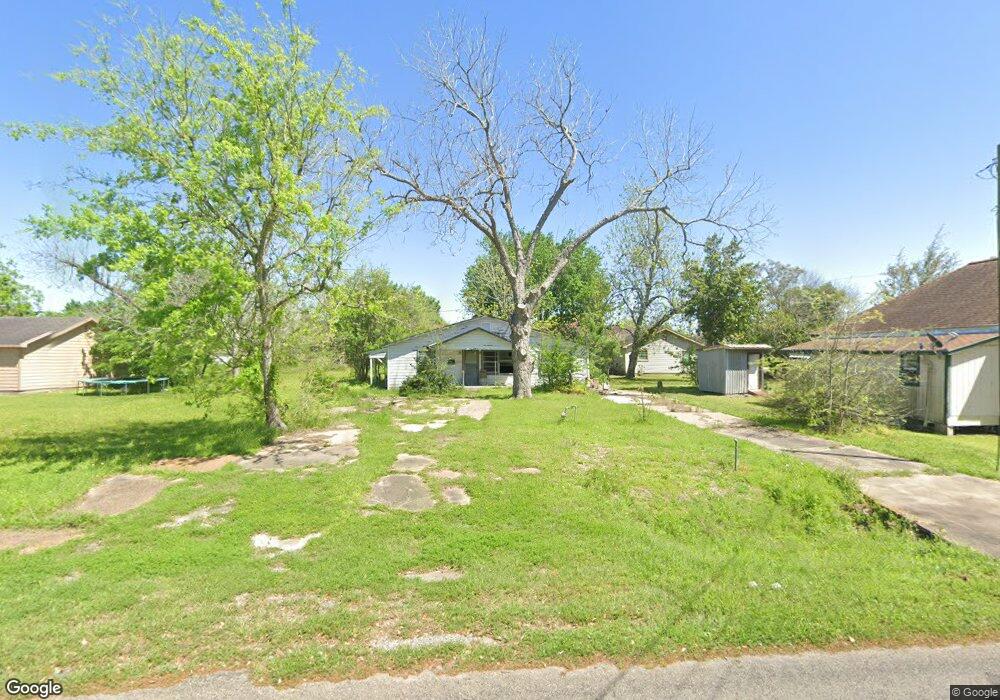 2421 Avenue A, Bay City, TX 77414 - photo 1