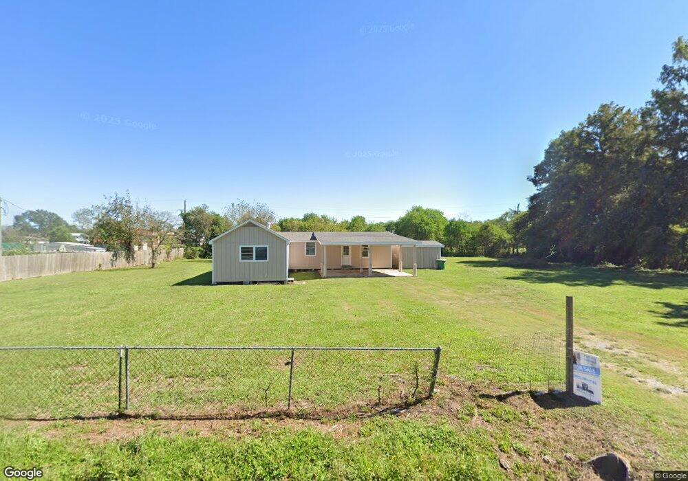 205 Lake Dr, Raceland, LA 70394 - photo 1