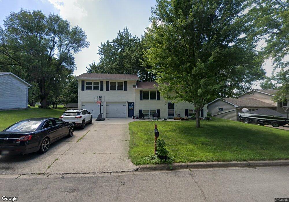 1621 Crystal Dr, Albert Lea, MN 56007 - photo 1