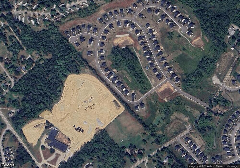 353 Crossing Dr, Eighty Four, PA 15330 - photo 1