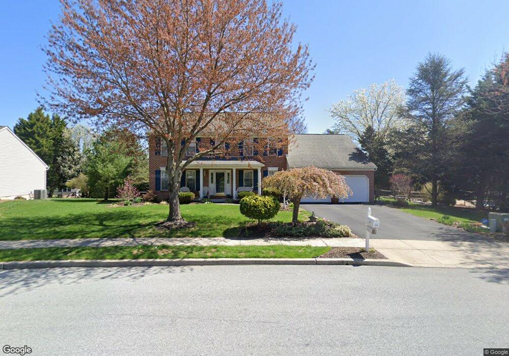 1120 Stonehenge Dr, Reading, PA 19606 - photo 1