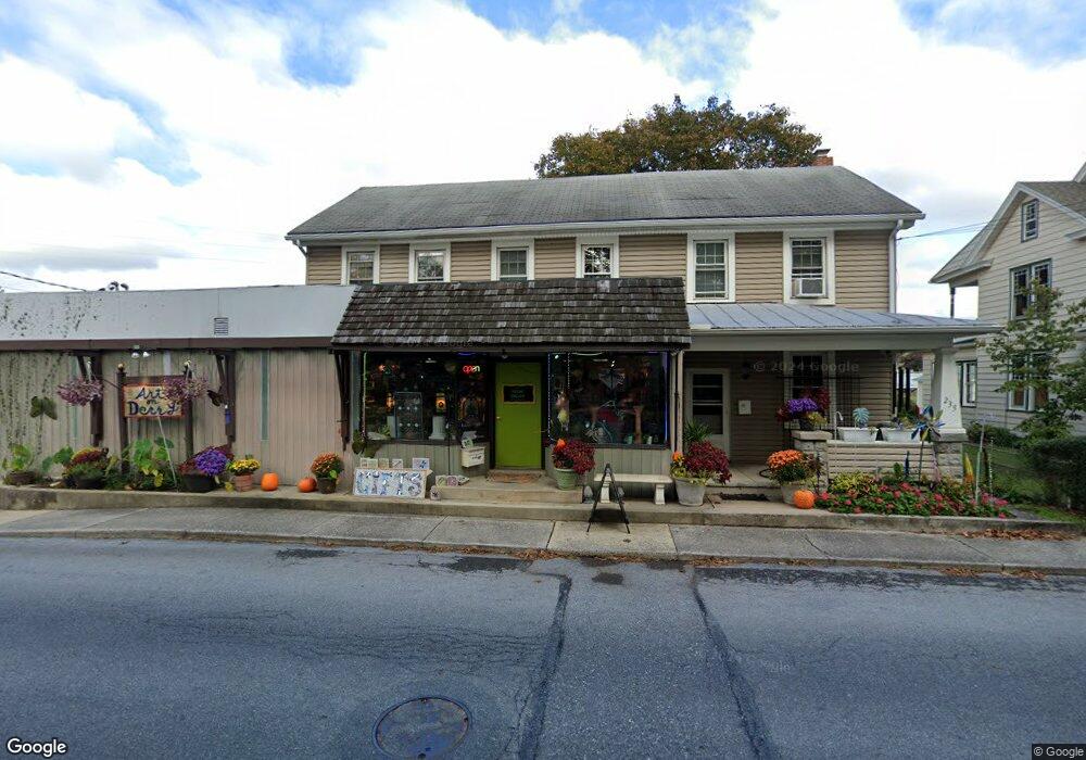 233 E Derry Rd, Hershey, PA 17033 - photo 1