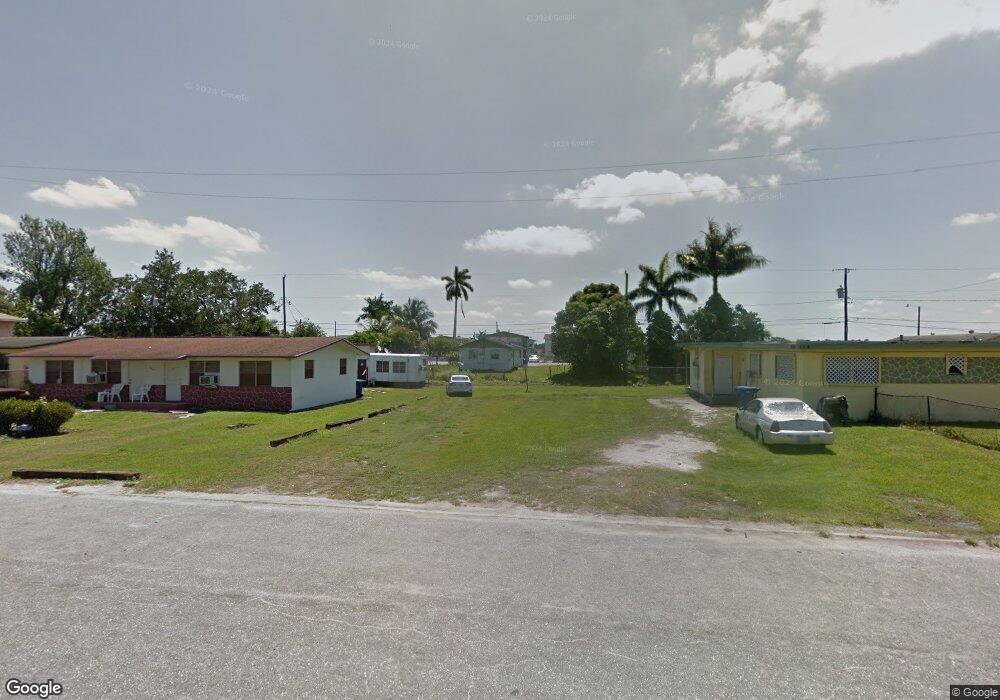 657 SW 8th St, Belle Glade, FL 33430 - photo 1