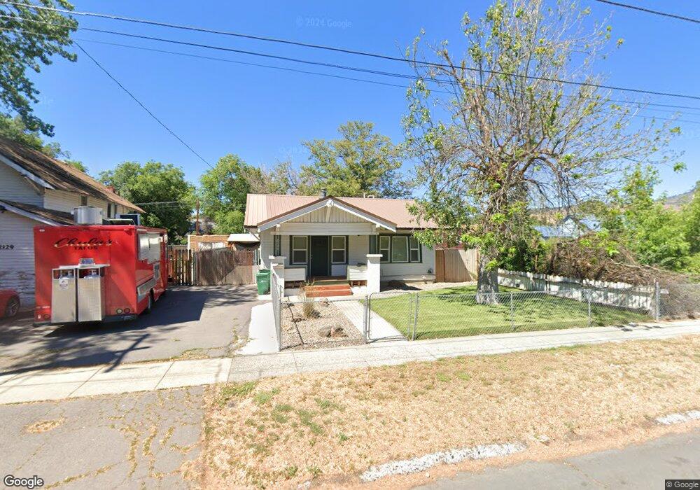 2135 Vine Ave, Klamath Falls, OR 97601 - photo 1