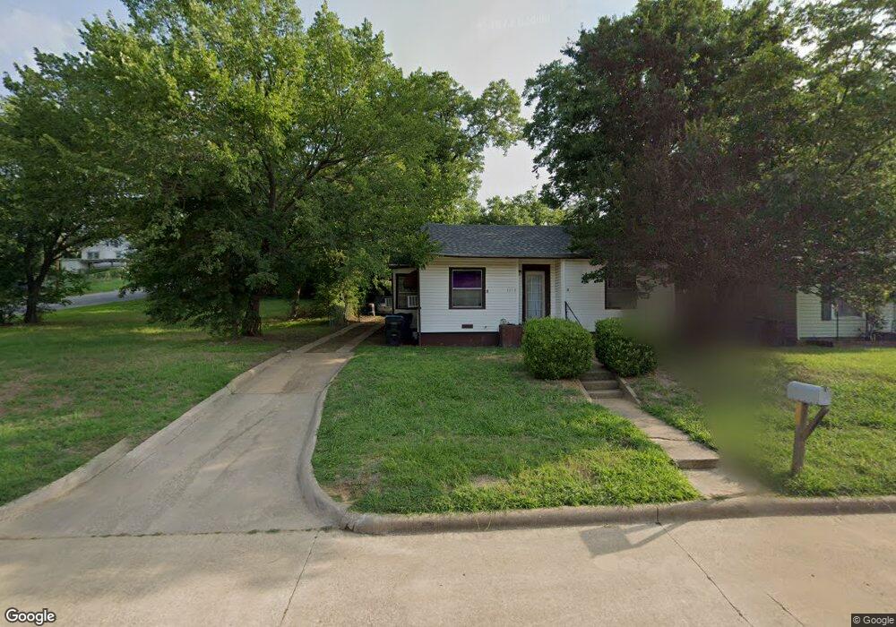 1325 W Crawford St, Denison, TX 75020 - photo 1