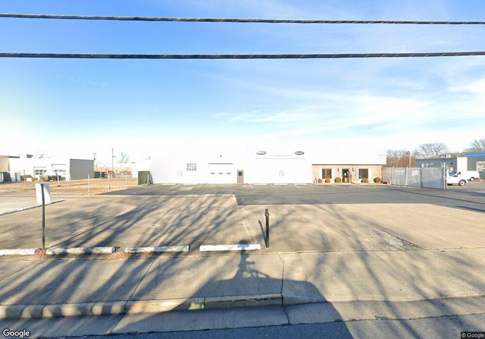 1157 W Main St, Waynesboro, VA 22980 - photo 1