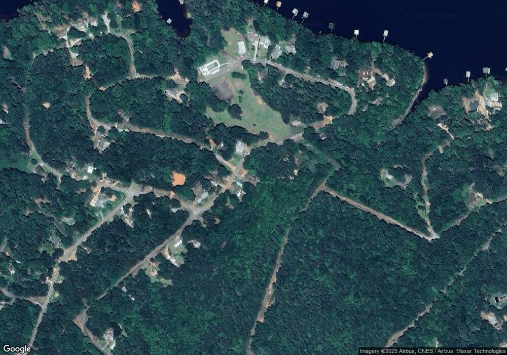 935 Shorewood Cir, Toccoa, GA 30577 - photo 1