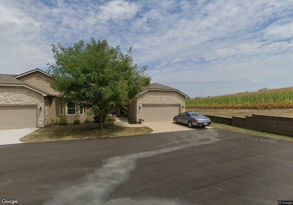 14 Claire Ct unit 14, Circleville, OH 43113 - photo 1