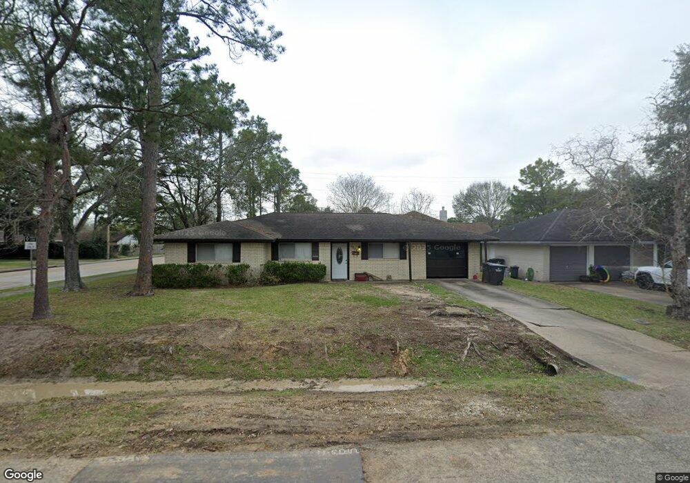 1624 Alta Vista Dr, Alvin, TX 77511 - photo 1