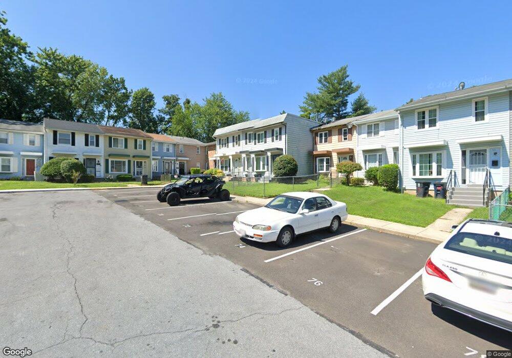 70 Daimler Dr unit 98, Capitol Heights, MD 20743 - photo 1