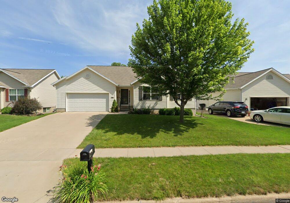 2910 29th Ave SW, Cedar Rapids, IA 52404 - photo 1