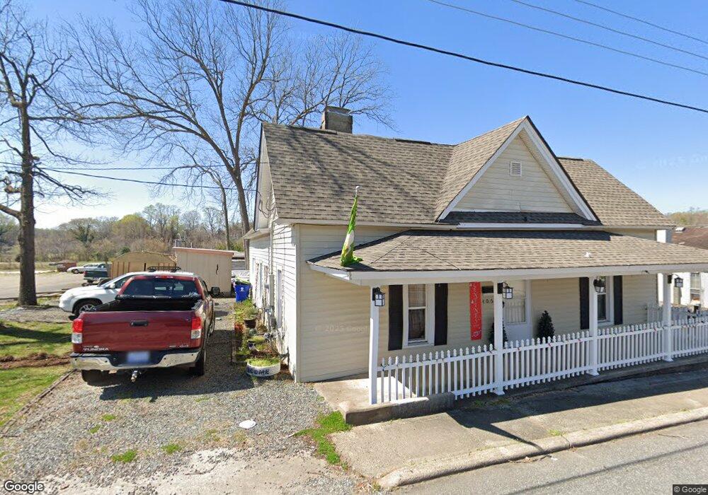 405 N Chatham Ave, Siler City, NC 27344 - photo 1