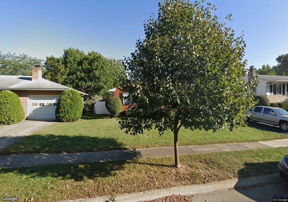 1272 Cranwood Square N, Columbus, OH 43229 - photo 1