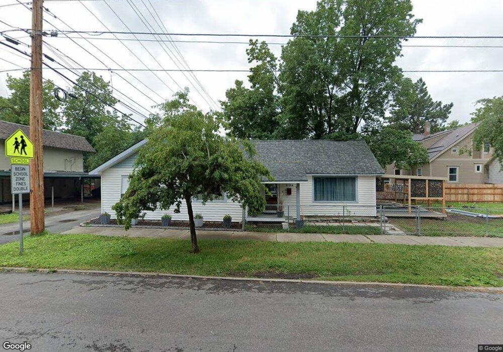 204 9th St E, Kalispell, MT 59901 - photo 1