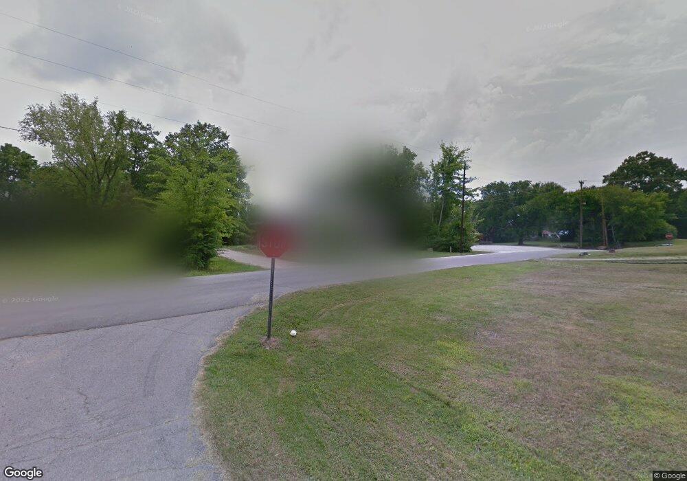 104 Perry St, Linden, TN 37096 - photo 1