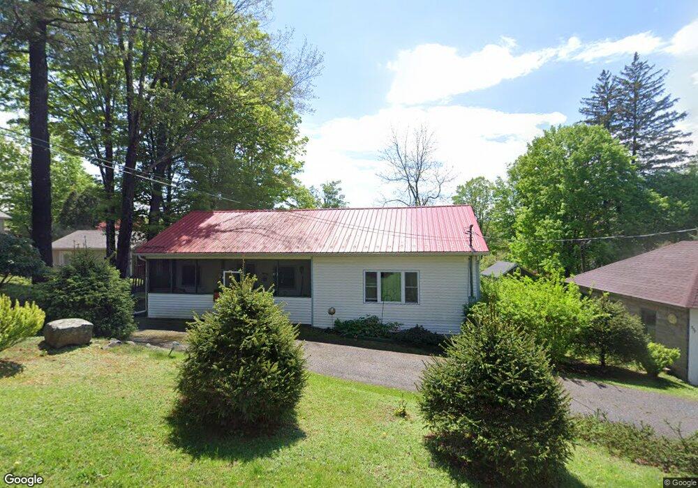 330 Highland St, Hawley, PA 18428 - photo 1