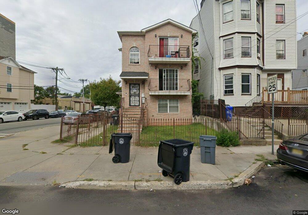 327 S 11th St unit 2, Newark, NJ 07103 - photo 1