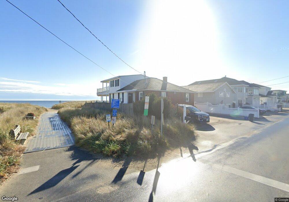 103 Ocean Dr, Seabrook, NH 03874 - photo 1