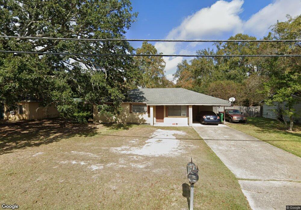 1442 W Hall Ave, Slidell, LA 70460 - photo 1