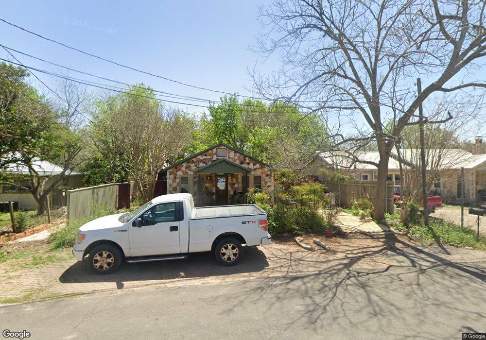 311 Yale St, San Marcos, TX 78666 - photo 1