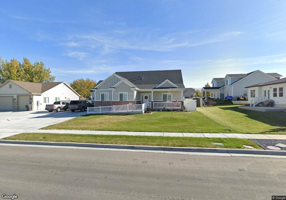 1402 N 2275 W, Clearfield, UT 84015 - photo 1