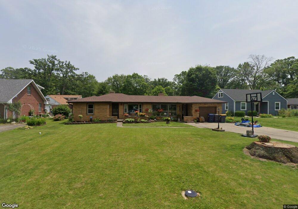410 Stuart Cir, Anderson, IN 46012 - photo 1