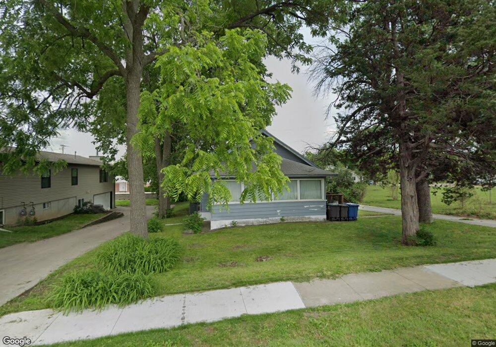 3013 E 29th St, Des Moines, IA 50317 - photo 1