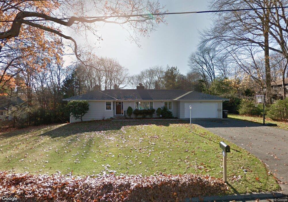 86 Leonard Place, Trumbull, CT 06611 - photo 1