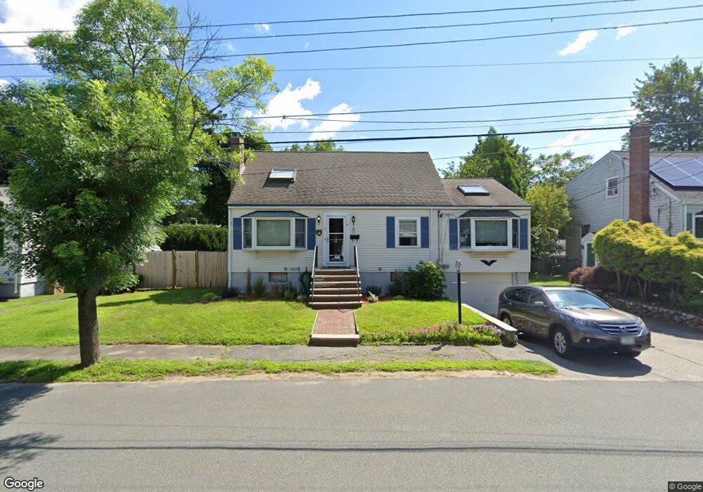 7 Elizabeth Rd, Stoneham, MA 02180 - photo 1