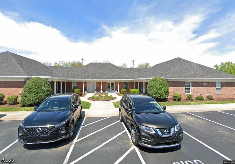 8104 Arthur Goins Blvd, Louisville, KY 40228 - photo 1