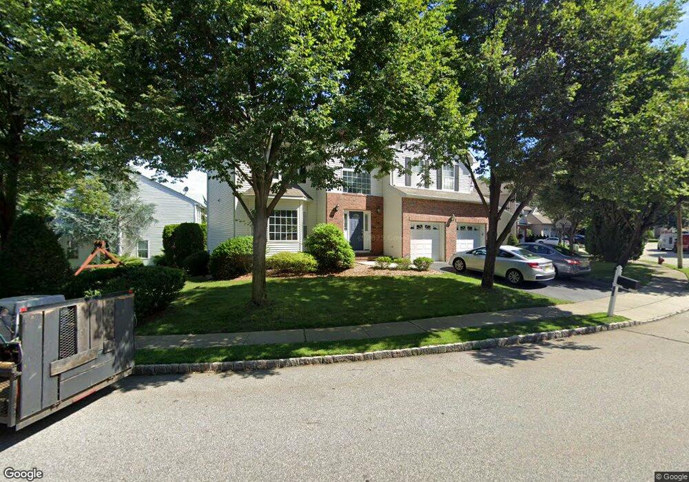 661 Seagull Dr, Paramus, NJ 07652 - photo 1