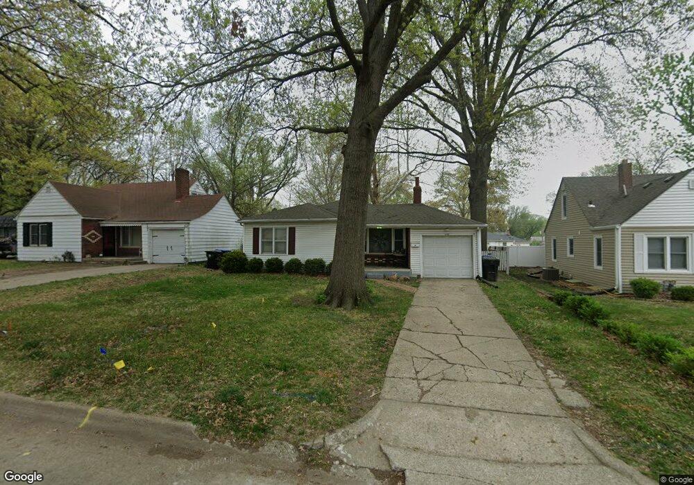 1225 SW Frazier Ave, Topeka, KS 66604 - photo 1