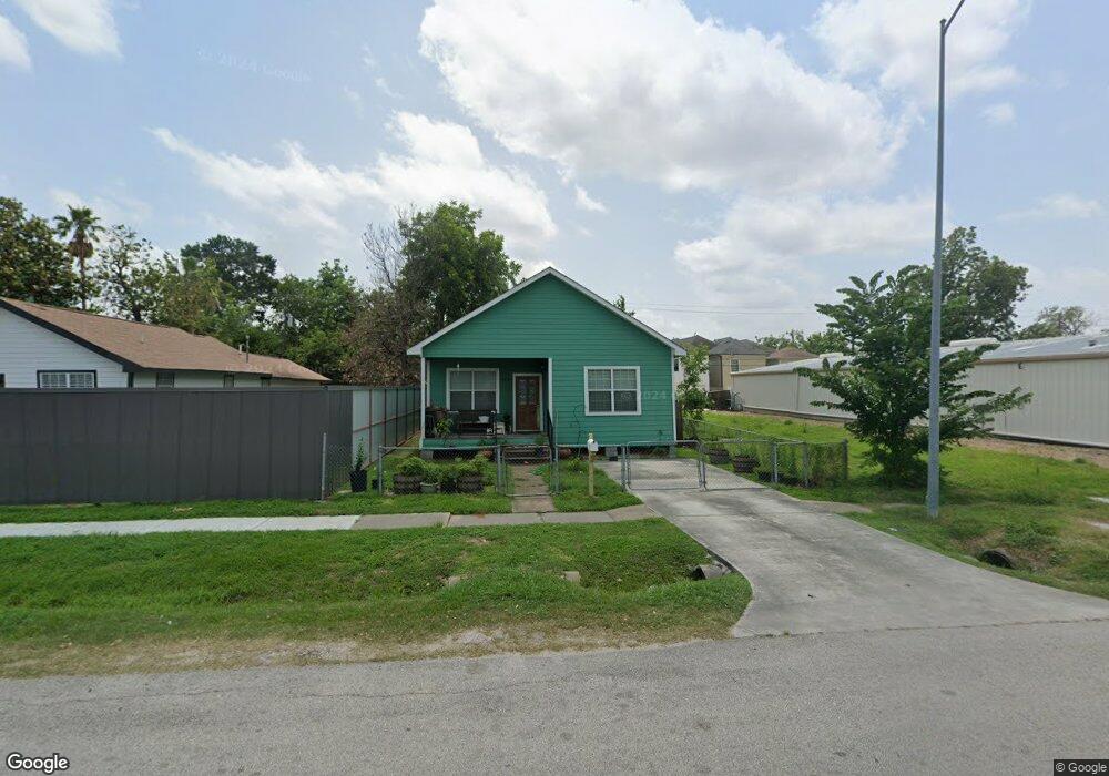 332 W 28th St, Houston, TX 77008 - photo 1