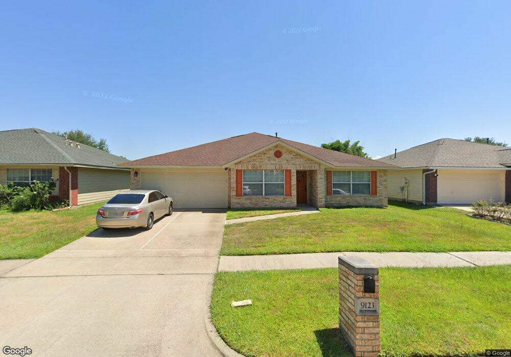 9123 Garden Breeze Dr, Houston, TX 77075 - photo 1