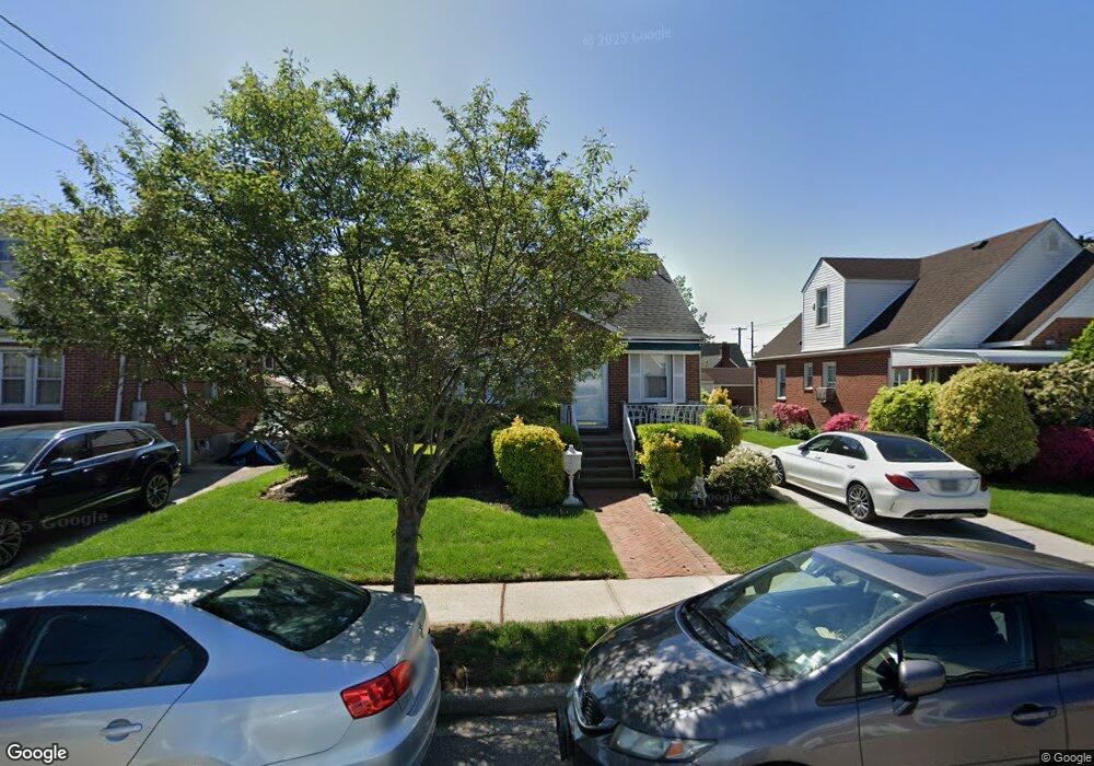 42 Irons Place, New Hyde Park, NY 11040 - photo 1