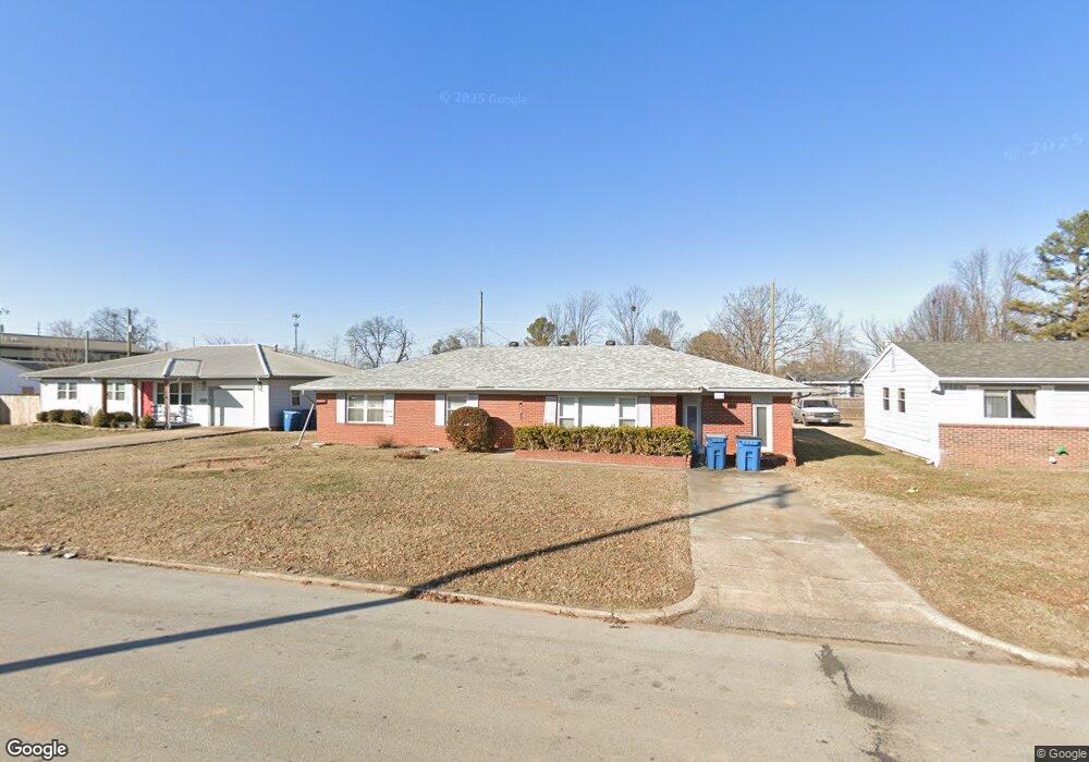 806 NW 8th St, Bentonville, AR 72712 - photo 1