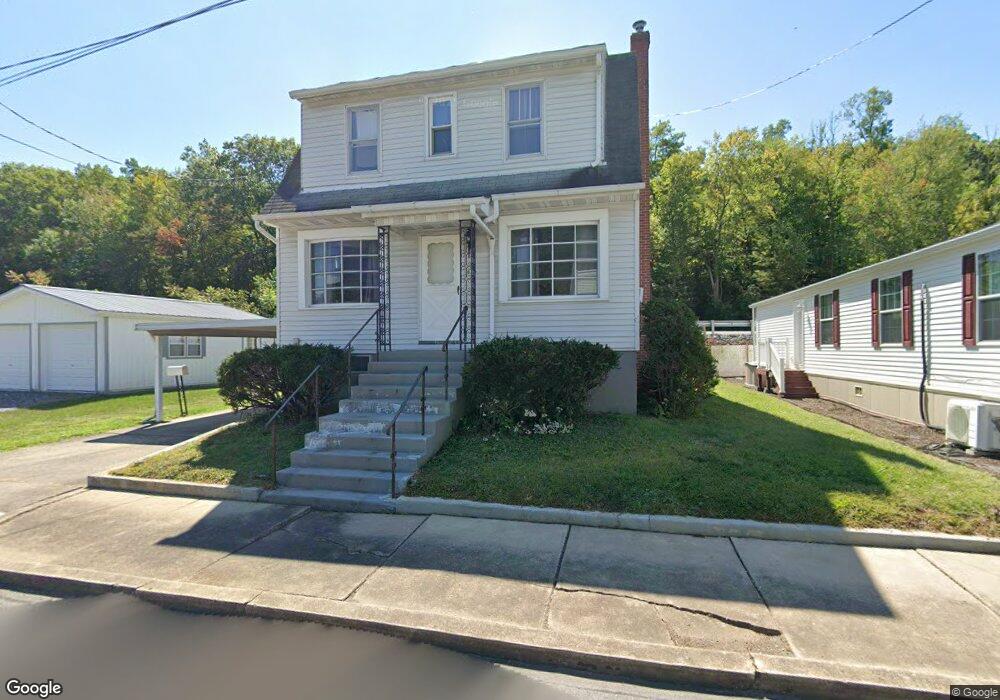 820 Lott St, Coal Township, PA 17866 - photo 1