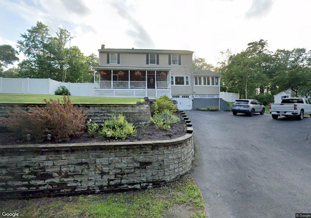 101 Auburn Rd, Londonderry, NH 03053 - photo 1