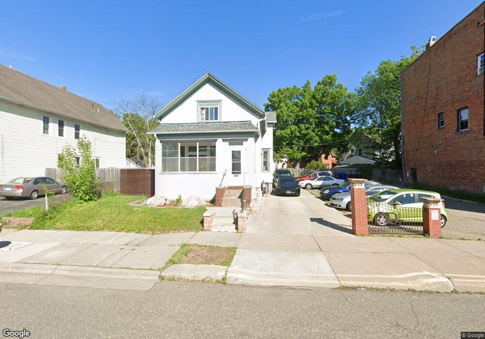 1047 7th St W, Saint Paul, MN 55102 - photo 1