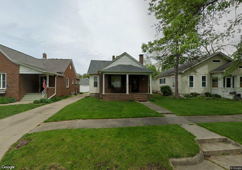 314 Lincoln Ave, Lincoln, IL 62656 - photo 1