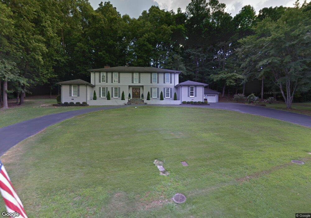 208 Lake Wood Dr, Gadsden, AL 35901 - photo 1