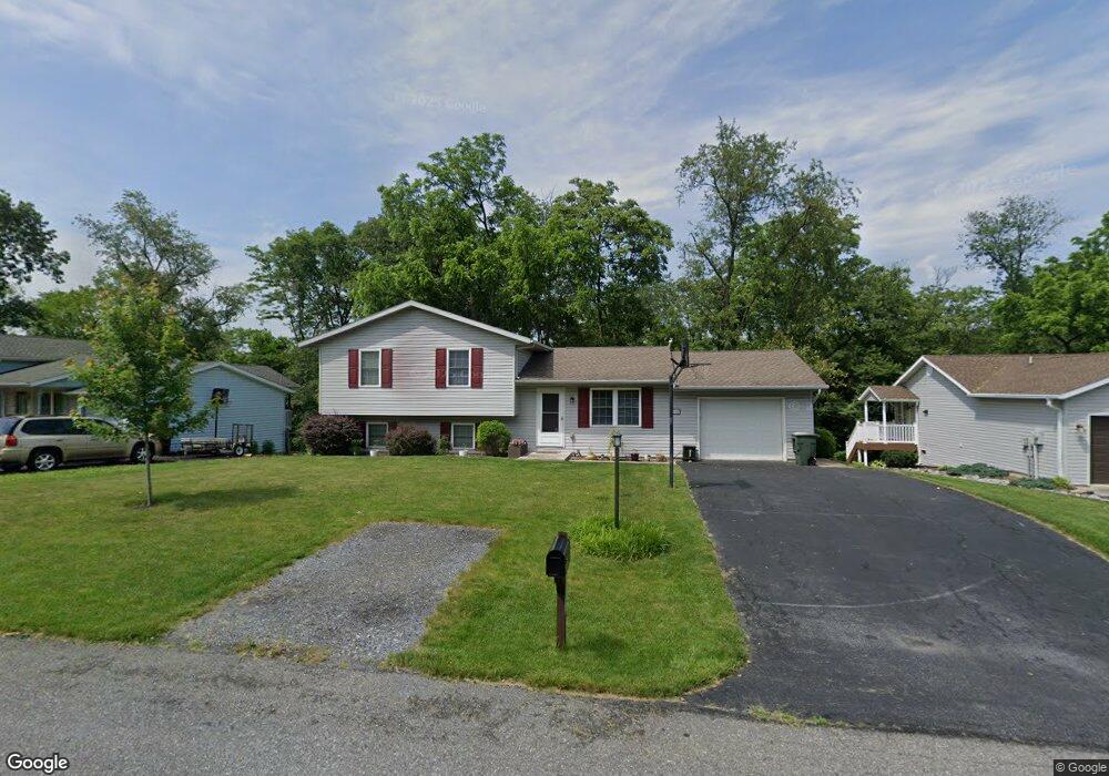 1982 Wren Ct, Chambersburg, PA 17202 - photo 1
