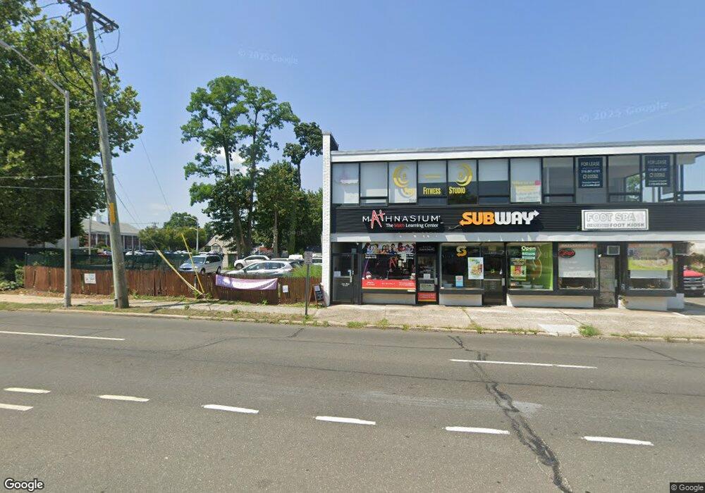 920 Port Washington Blvd, Port Washington, NY 11050 - photo 1