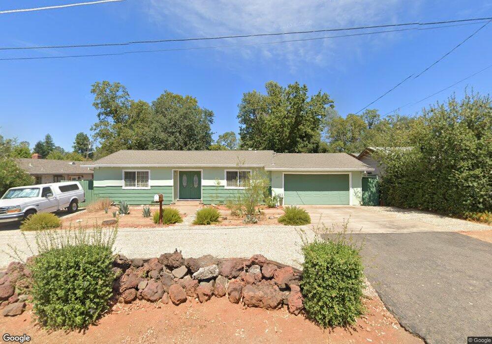 1698 Mistletoe Ln, Redding, CA 96002 - photo 1