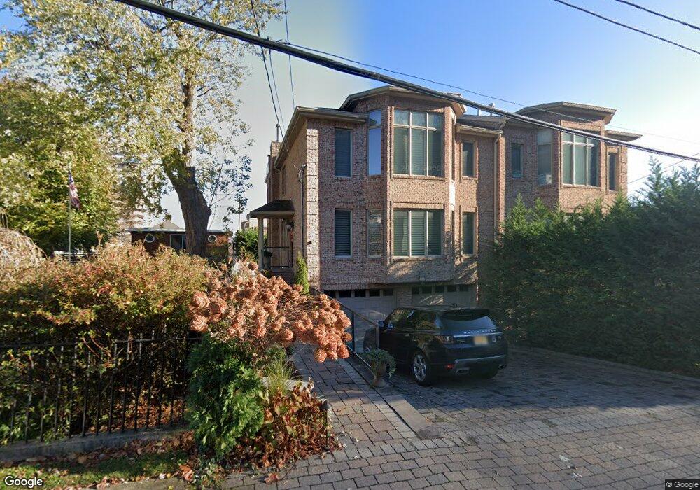 5 Myrtle Ave, Edgewater, NJ 07020 - photo 1