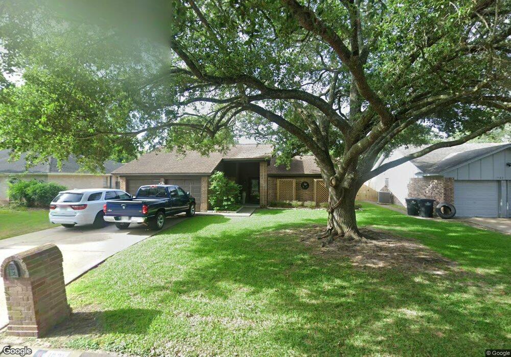 1821 Fulton St, Alvin, TX 77511 - photo 1