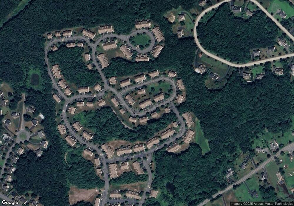 19 Tulip Cir, South Grafton, MA 01560 - photo 1