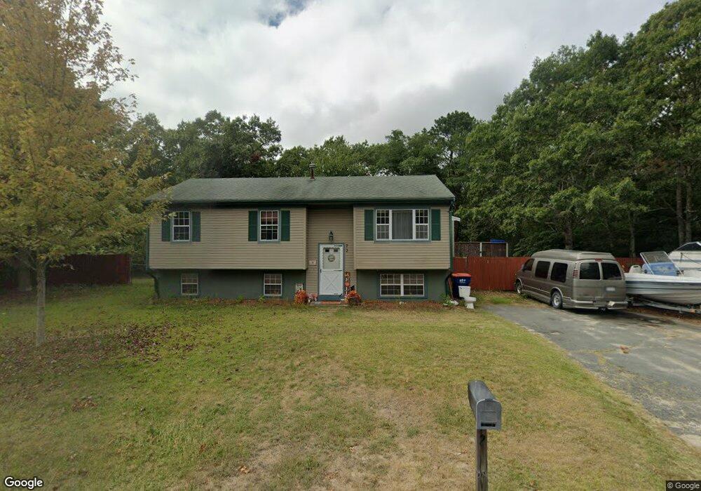 72 Mayflower Ln, East Wareham, MA 02538 - photo 1