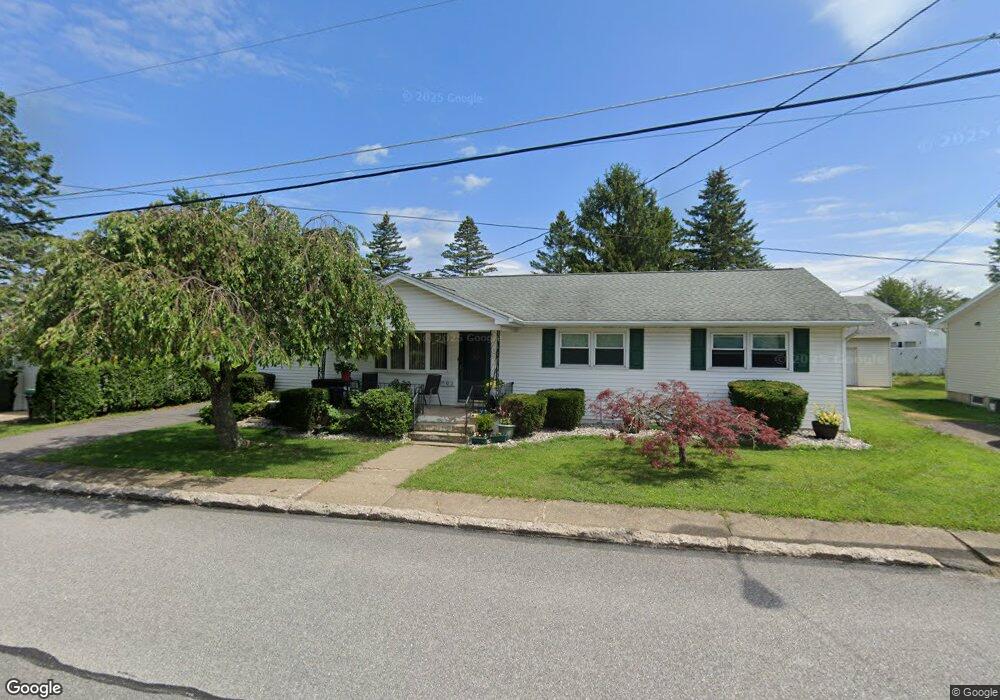 905 Liberty Ct, Hazleton, PA 18202 - photo 1